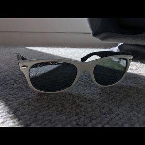 Ray bans New Wayfarer - style 2132